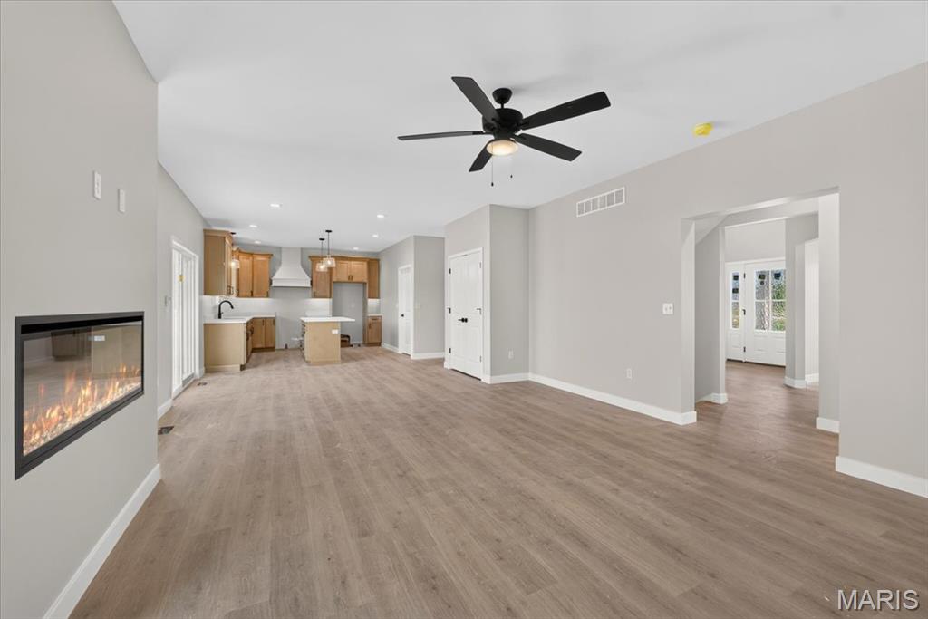 1228 Belclare Court Property Photo 16