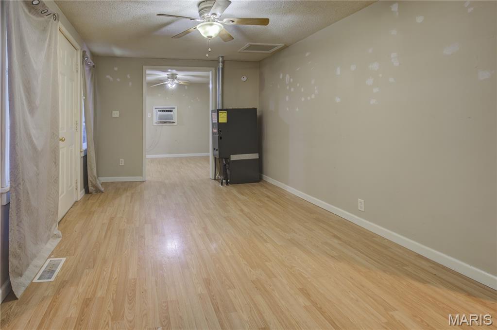 302 Marshall Property Photo 15