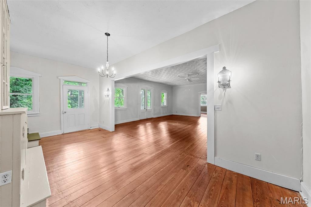 205 E 8th Street Property Photo 17