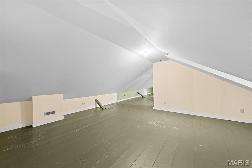 205 E 8th Street Property Photo 37
