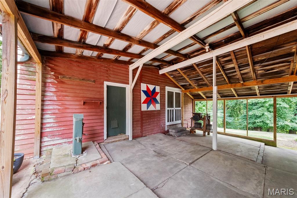 205 E 8th Street Property Photo 46