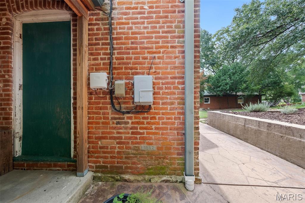 205 E 8th Street Property Photo 48