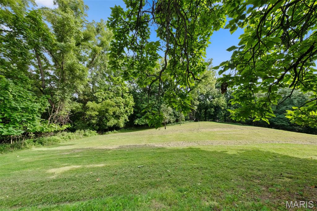 205 E 8th Street Property Photo 54