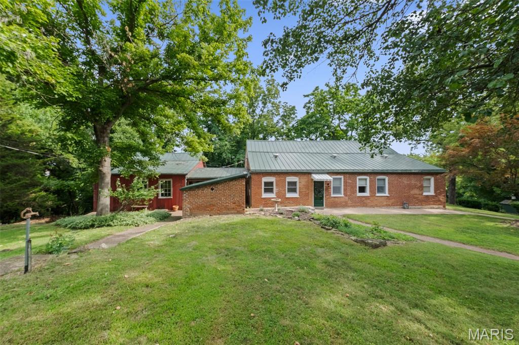 205 E 8th Street Property Photo 59