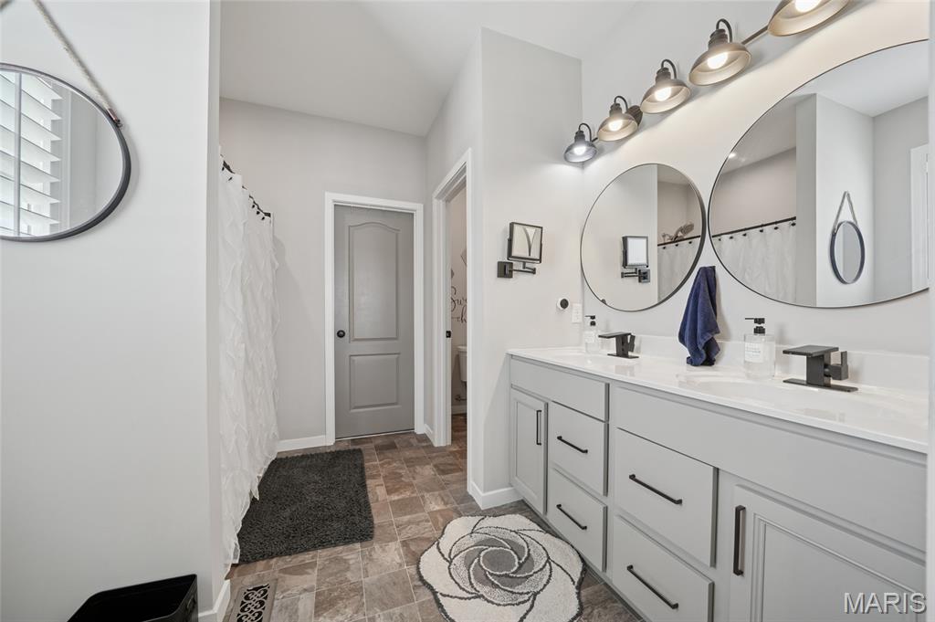 115 Bell Boulevard Property Photo 19