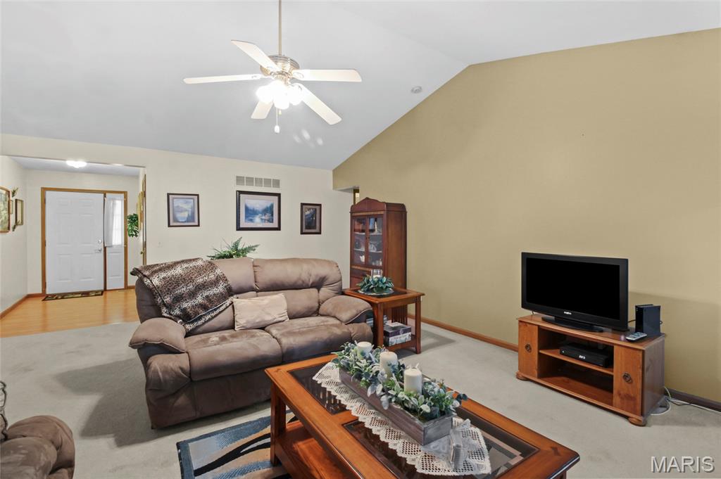 8 Knoll Ridge Court Property Photo 15