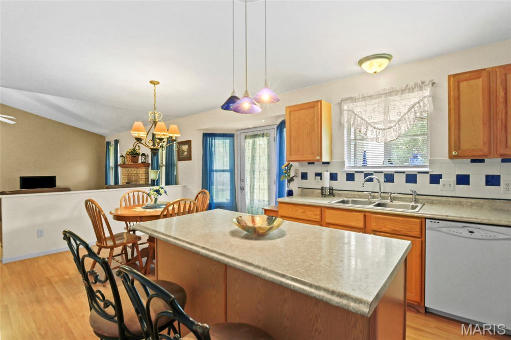 8 Knoll Ridge Court Property Photo 33