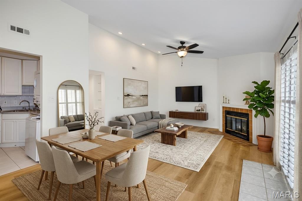 9121 N Swan Circle Property Photo 3