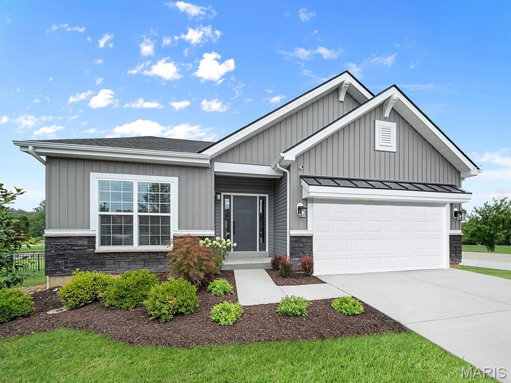 416 Silver Fox Court