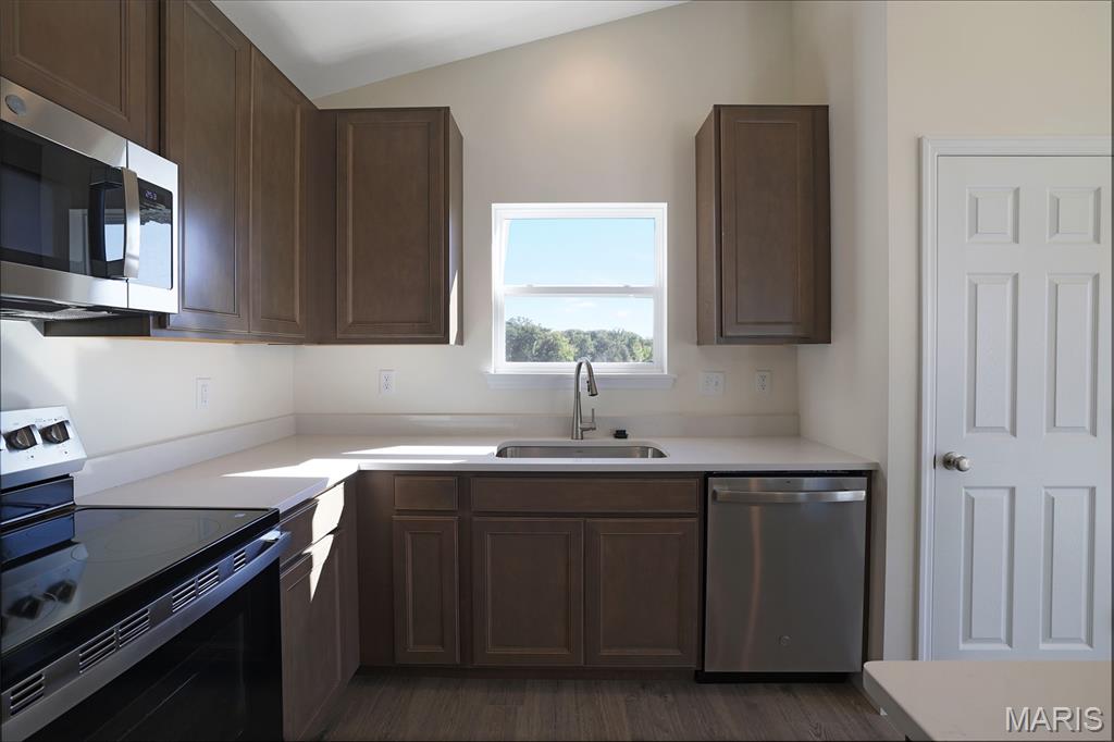 416 Silver Fox Court Property Photo 16