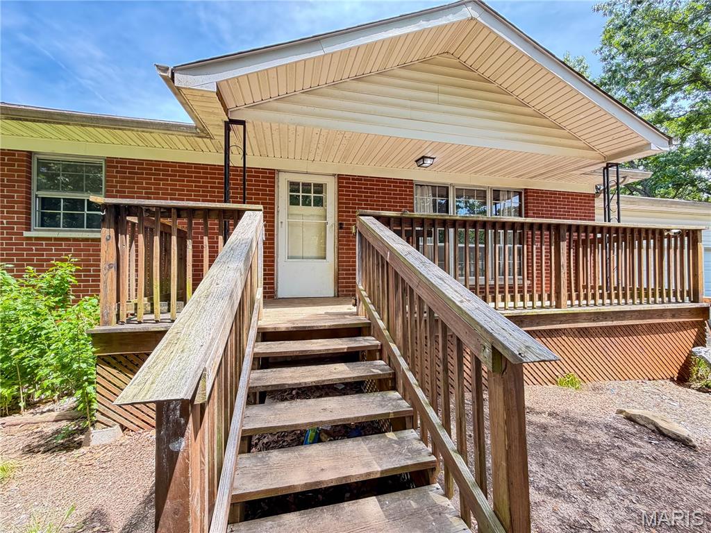 5644 State Road B Property Photo 1