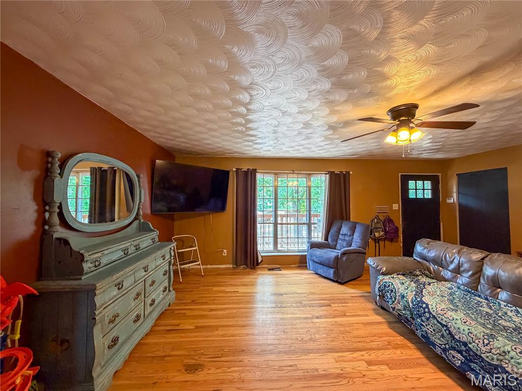 5644 State Road B Property Photo 10