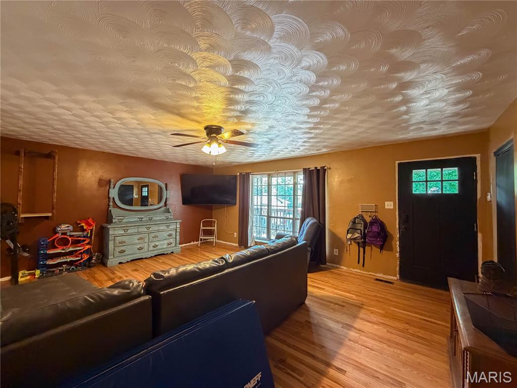 5644 State Road B Property Photo 11