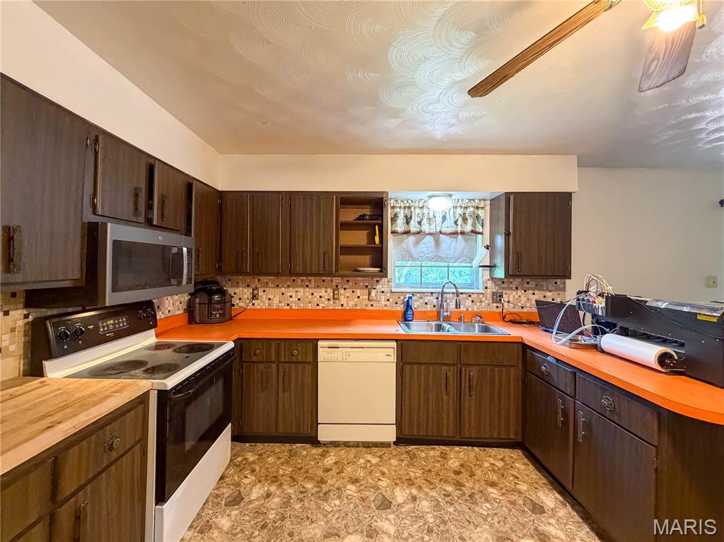 5644 State Road B Property Photo 13