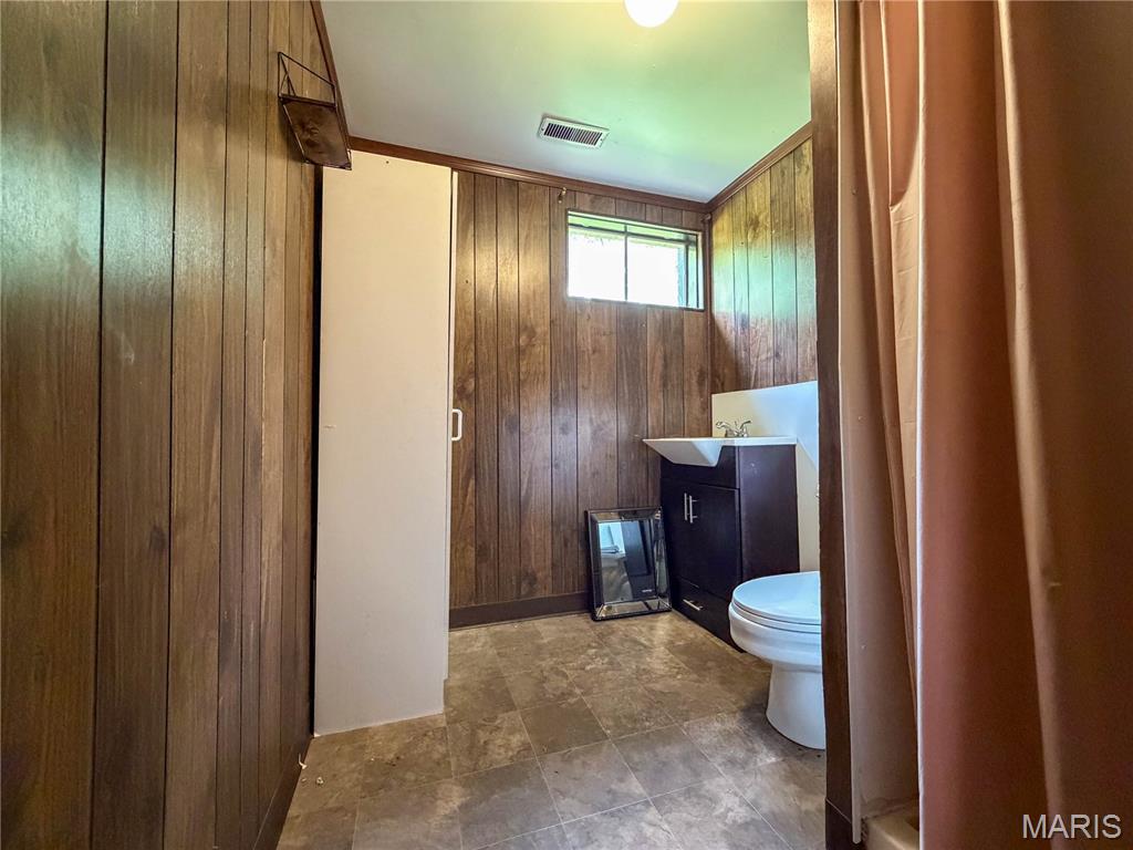 5644 State Road B Property Photo 28