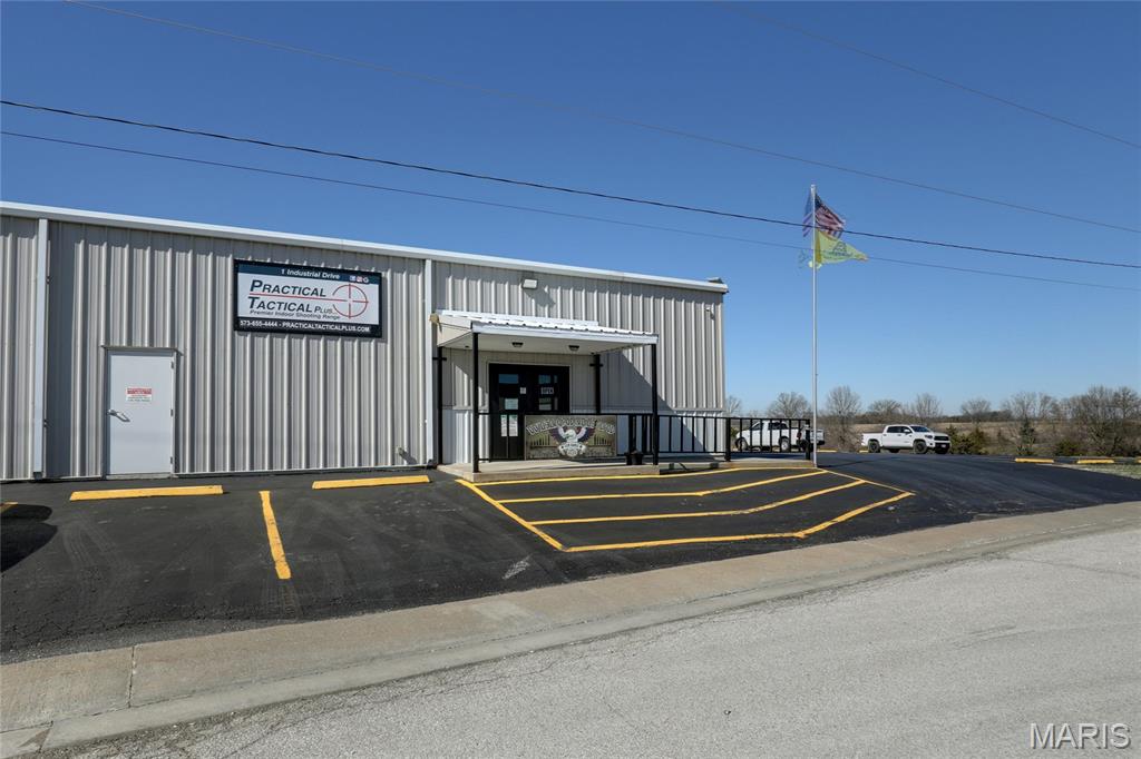 1 Industrial Drive Property Photo 1