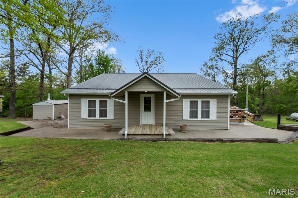 16482 Highway T Property Photo 1