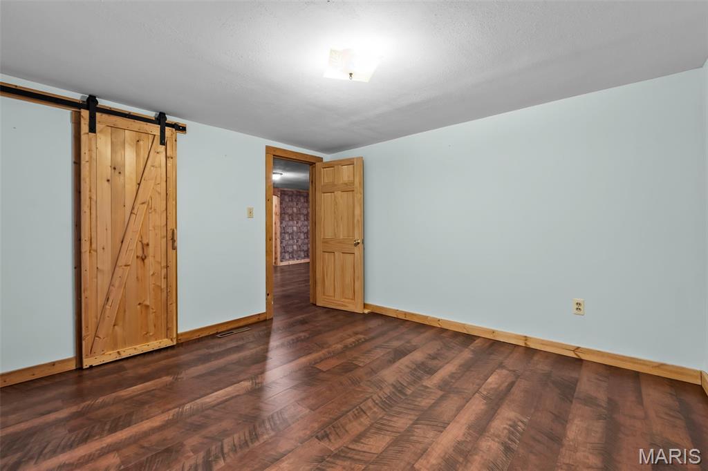 16482 Highway T Property Photo 12