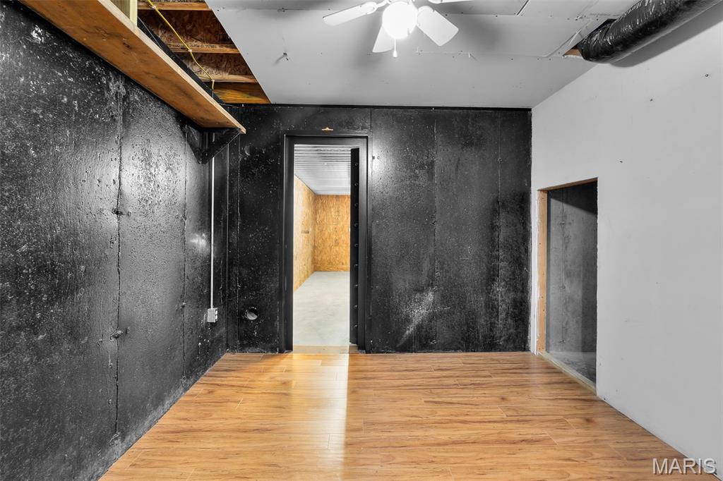16482 Highway T Property Photo 27