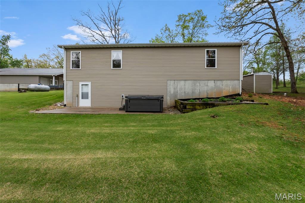 16482 Highway T Property Photo 43