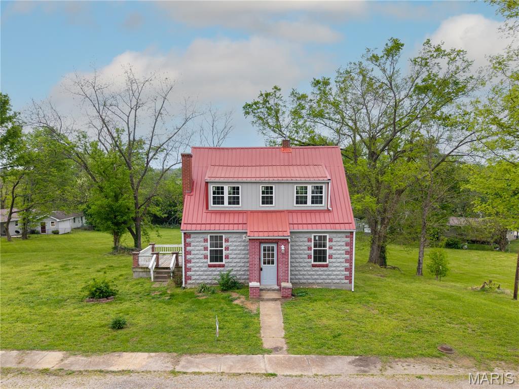605 Third Street Property Photo 1