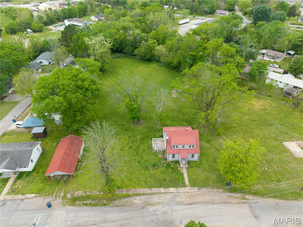 605 Third Street Property Photo 2