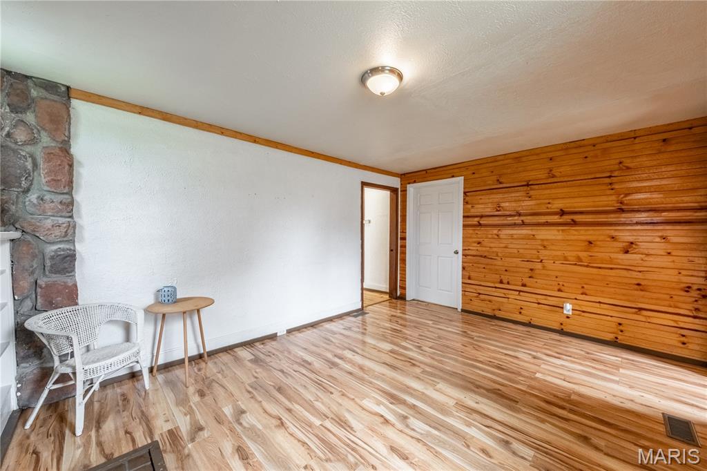 605 Third Street Property Photo 7