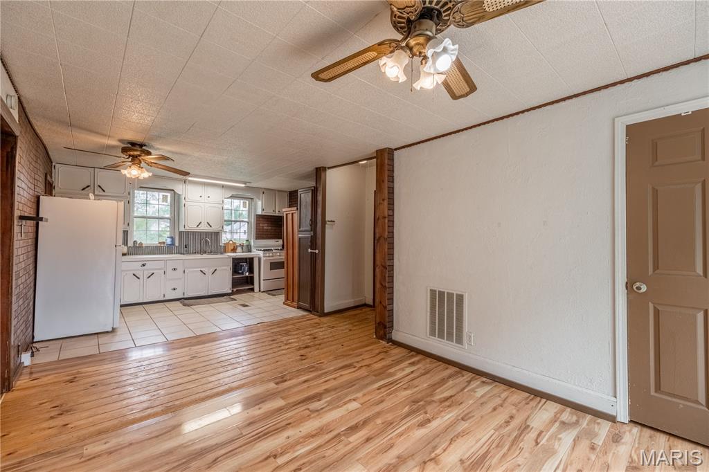 605 Third Street Property Photo 13