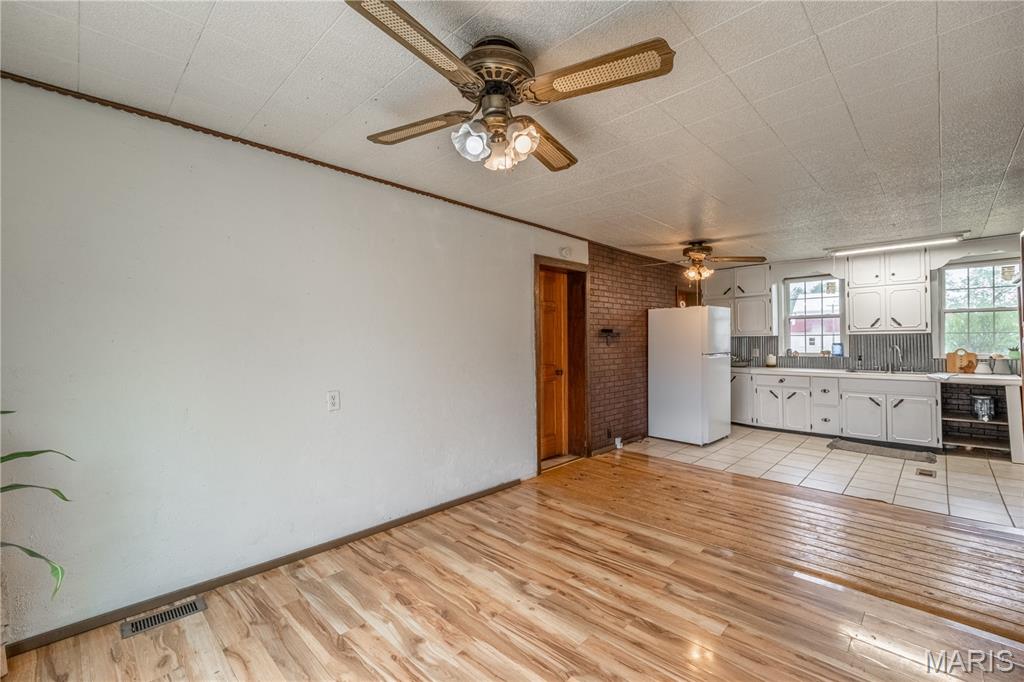 605 Third Street Property Photo 17