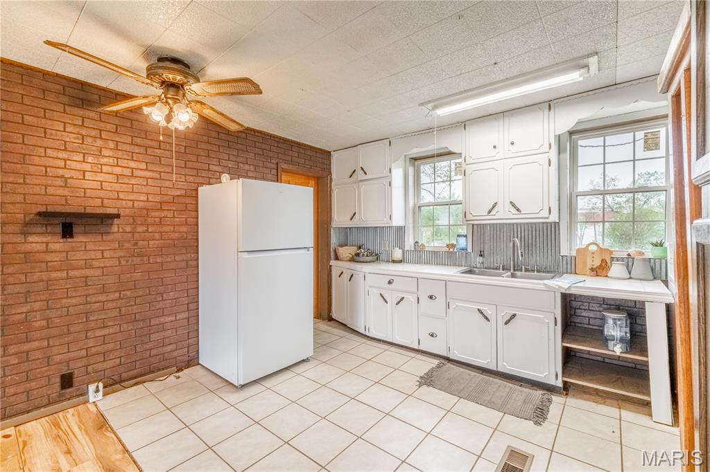 605 Third Street Property Photo 23
