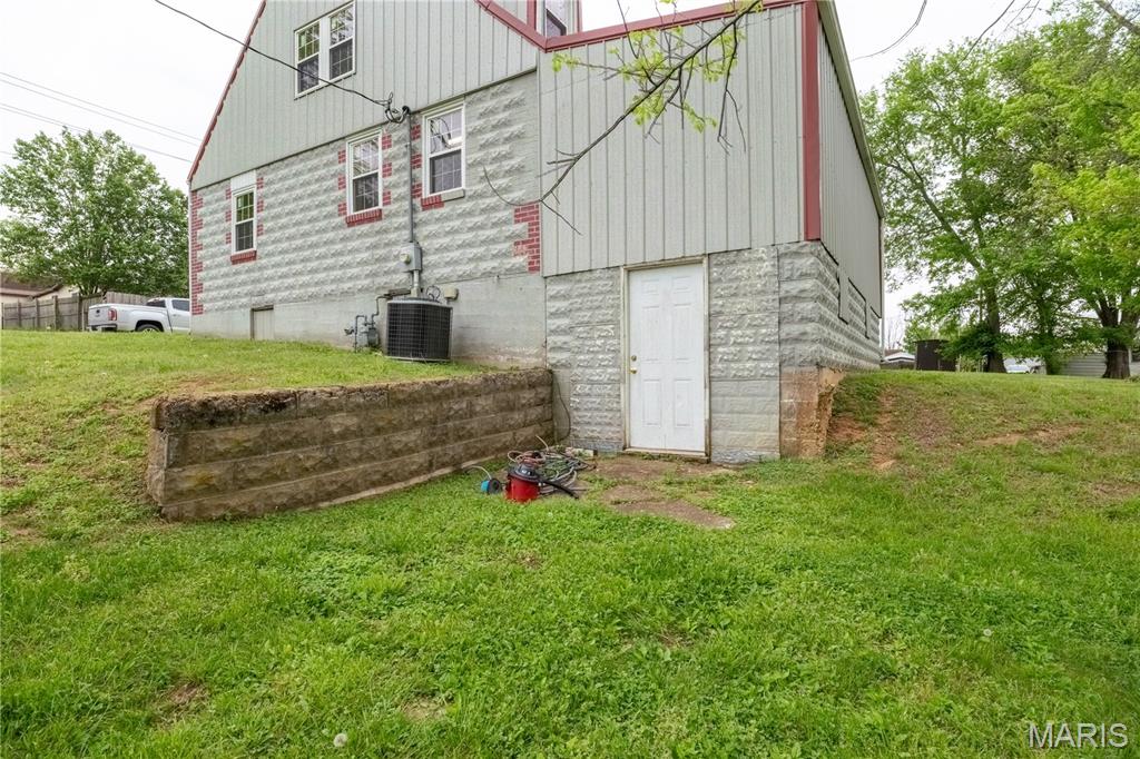 605 Third Street Property Photo 35