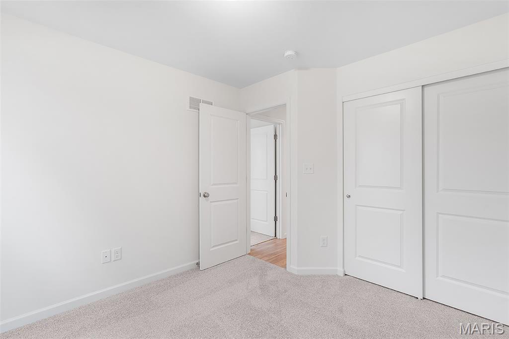 18432 Boone Ridge Manor Drive Property Photo 2