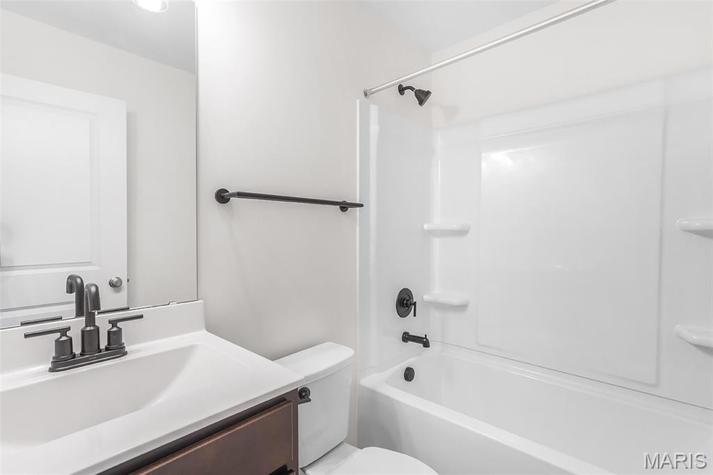 18432 Boone Ridge Manor Drive Property Photo 4