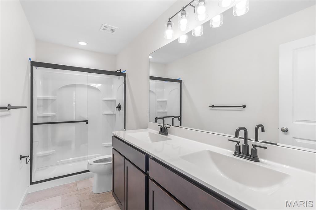 18432 Boone Ridge Manor Drive Property Photo 7