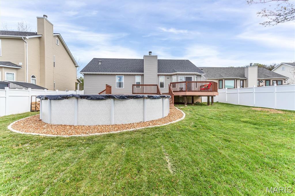 112 Trailing Oak Court Property Photo 8