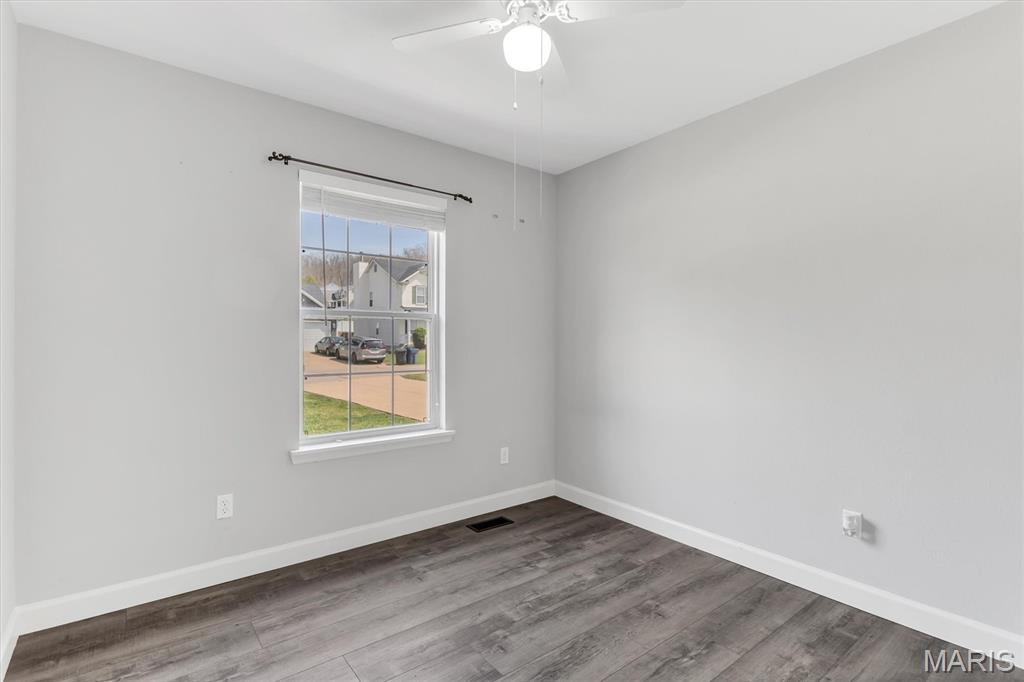 112 Trailing Oak Court Property Photo 44