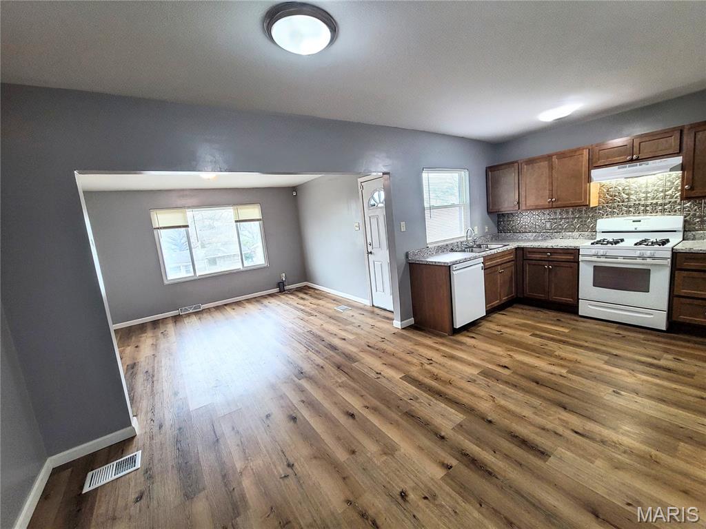 26021140 Property Photo 8