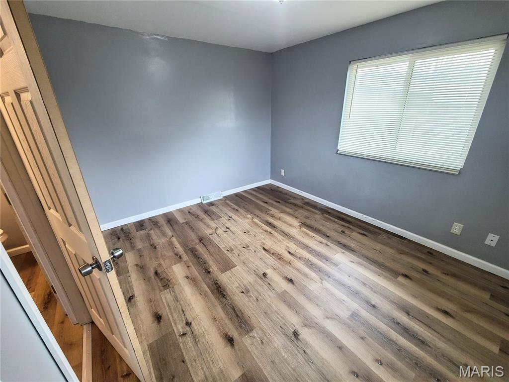 26021140 Property Photo 12