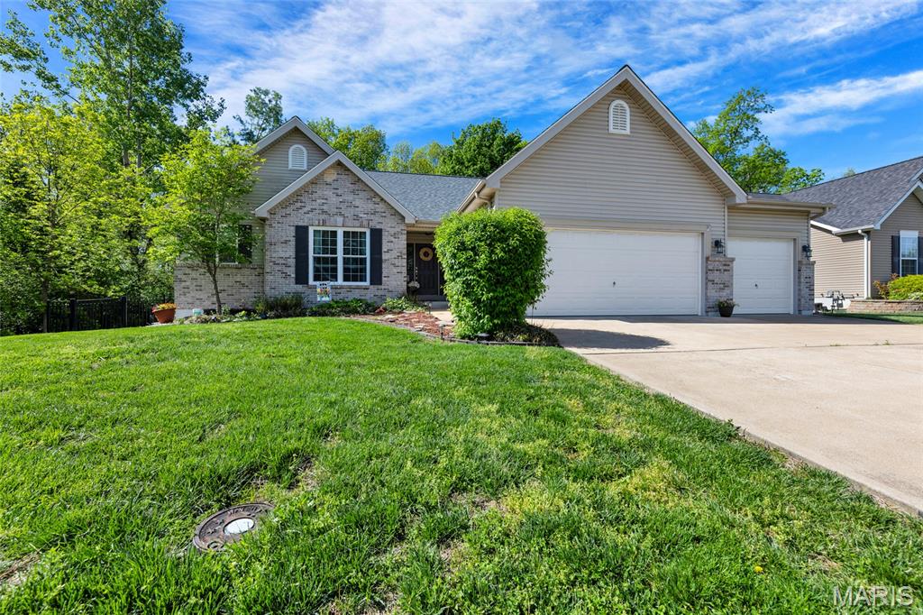 1708 Westlake Court Property Photo 1