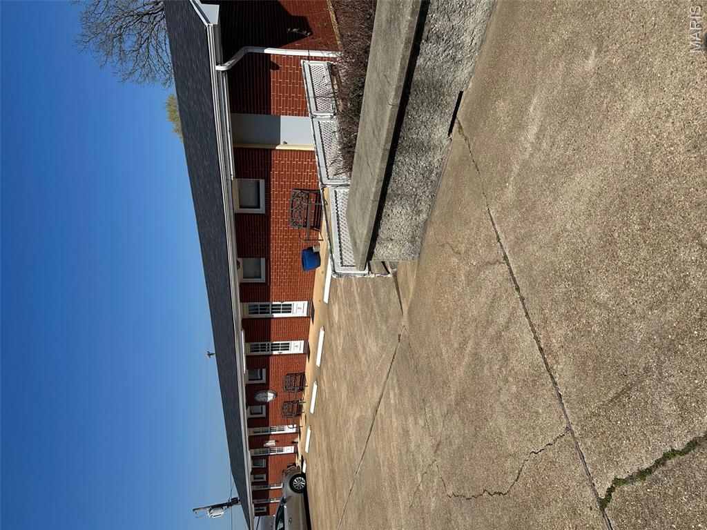 1307 Walnut Property Photo 1
