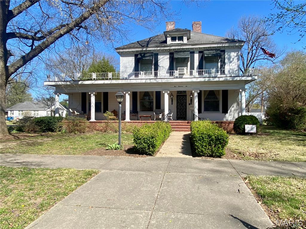 502 E Commercial Street