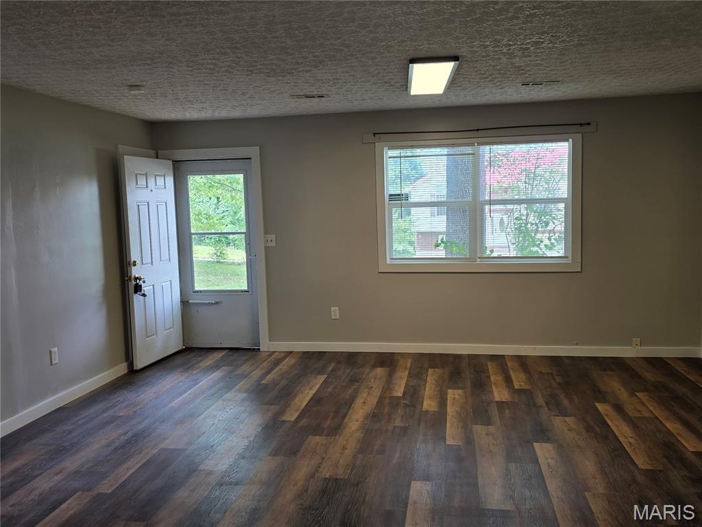 22040 Harlan Lane Property Photo 2