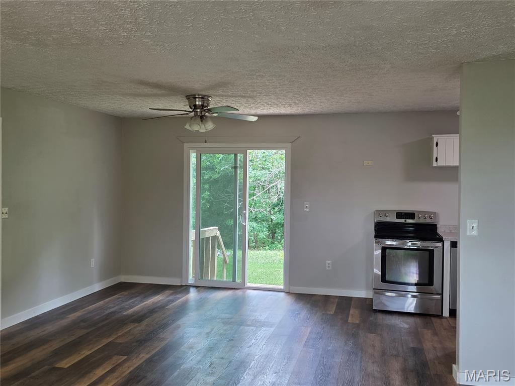 22040 Harlan Lane Property Photo 3