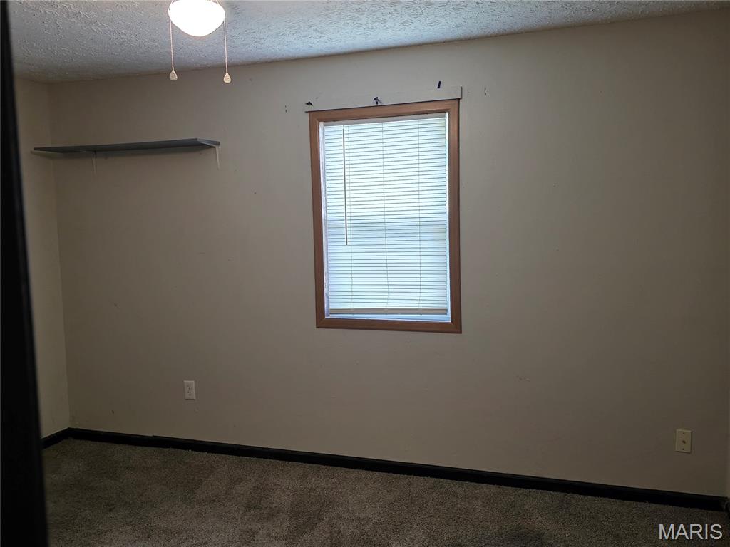 22040 Harlan Lane Property Photo 14