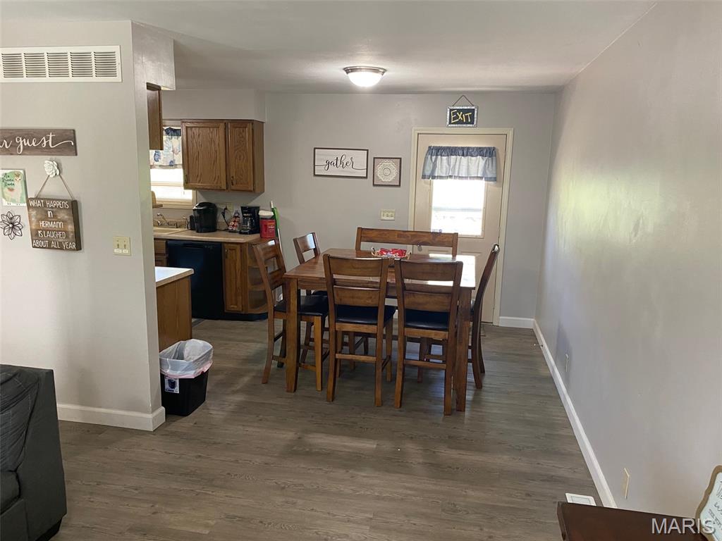 117 E 13th Street Property Photo 4