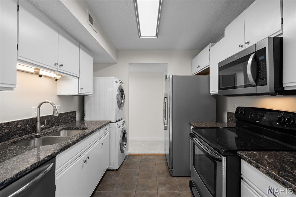 1441 Thrush Place Property Photo 18