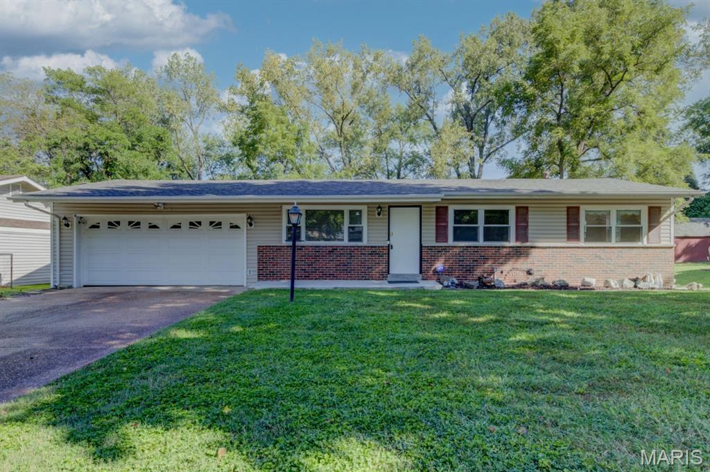 10801 Canter Way Drive Property Photo 1