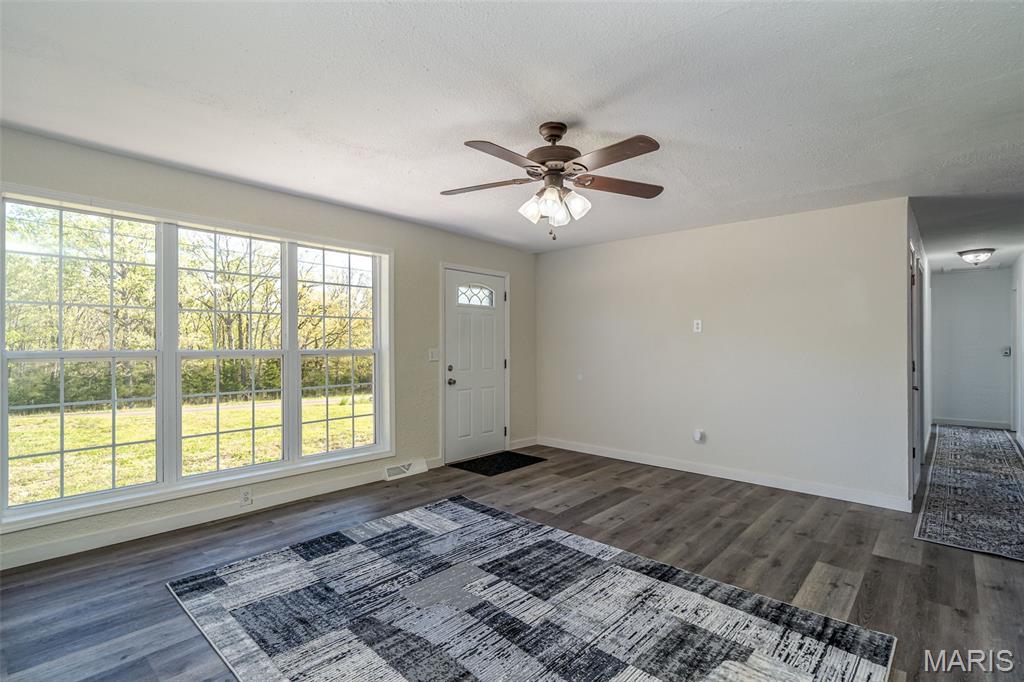 2640 Highway H Property Photo 6