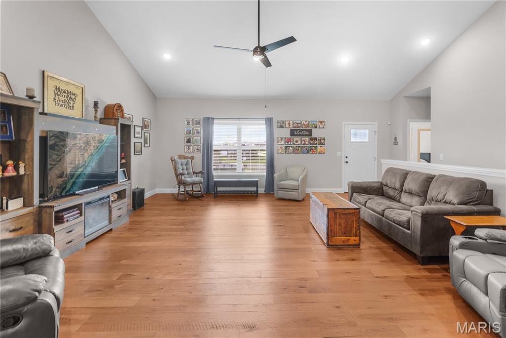 3040 Clear Spring Place Property Photo 5