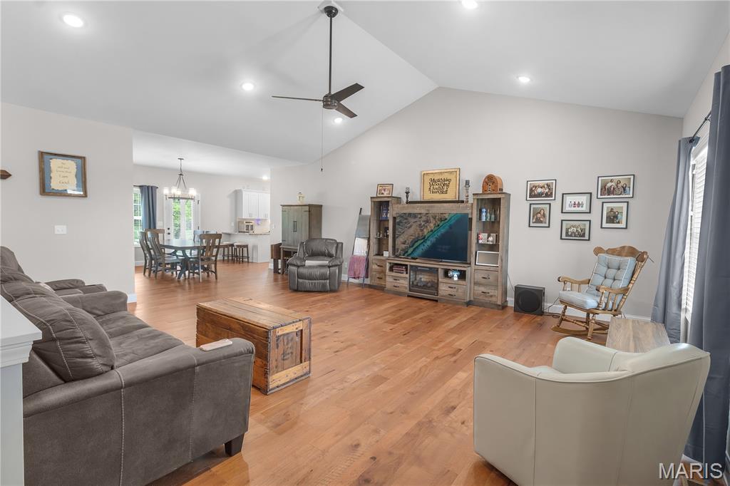 3040 Clear Spring Place Property Photo 6
